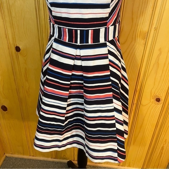 Adelyn Rae Cut Out Striped Dress Sz-S - Picture 3 of 10
